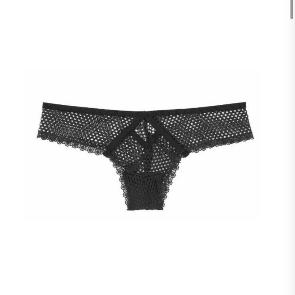 36D/M Victoria’s Secret Fishnet Bra & Cheeky Set - Picture 4 of 13